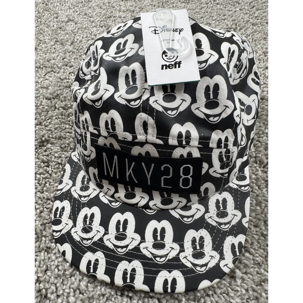 NEW Disney Collection By Neff All Over Mickey Mouse Strapback‎ One Size